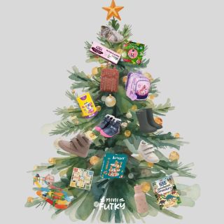 🎄 Stromček plný darčekov, ktoré deti využijú každý deň. A my stále stíhame doručiť do Vianoc 🎁✨ 👉 objednávky prijaté...